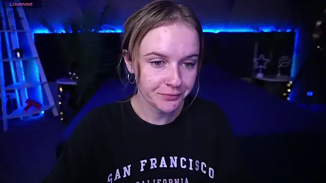 MaribelRiverr  online show from 09-18-25, 05:54
