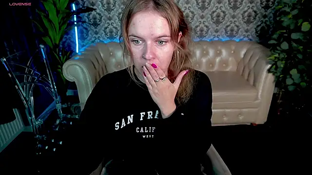 MaribelRiverr  online show from 09-09-25, 05:50
