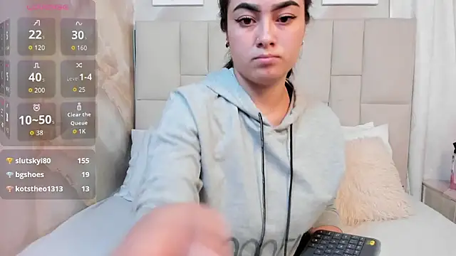 Jaslyn  Smith online show from 10-28-25, 04:39