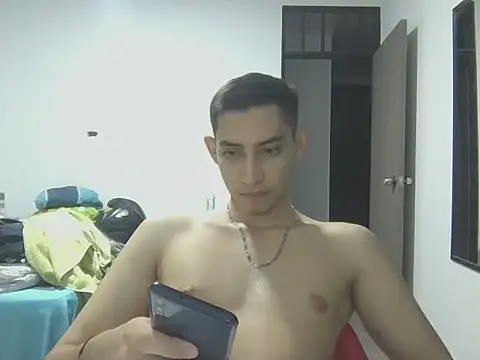 Snapshot of Juan_Vas chatting on 04-16-26, 03:07 Juan Vas online show from 04-16-26, 03:07