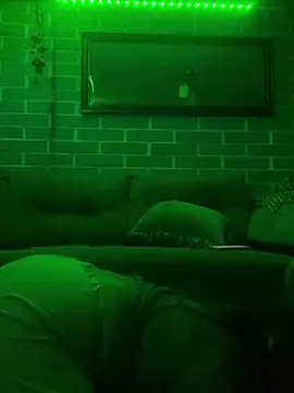 manelinda7 online show from 02-27-25, 08:24