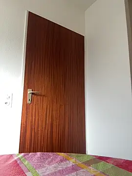 Snapshot of Lombada chatting on 11-04-25, 09:24 Lombada online show from 11-04-25, 09:24