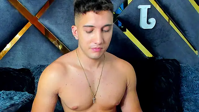 Snapshot of jeicob_stone chatting on 03-06-25, 12:30 jeicob stone online show from 03-06-25, 12:30