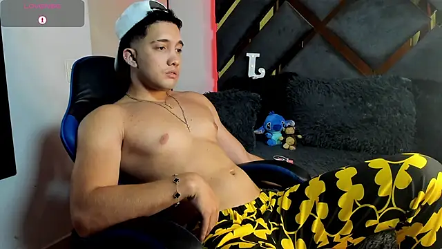 Snapshot of jeicob_stone chatting on 02-16-26, 12:31 jeicob stone online show from 02-16-26, 12:31