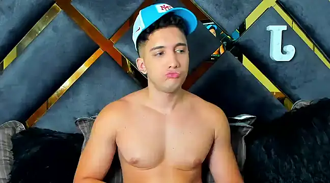 Snapshot of jeicob_stone chatting on 02-15-25, 01:53 jeicob stone online show from 02-15-25, 01:53