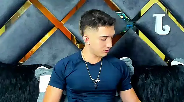 Snapshot of jeicob_stone chatting on 12-27-24, 01:00 jeicob stone online show from 12-27-24, 01:00