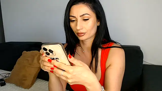 Snapshot of ElizabethAC chatting on 06-18-26, 08:24 ElizabethAC online show from 06-18-26, 08:24