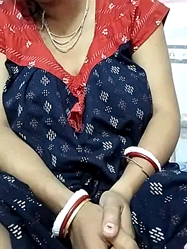 miss-Riy online show from 12-17-25, 04:45