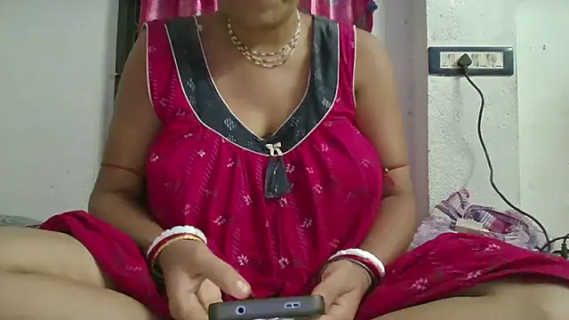Snapshot of miss-Riy chatting on 07-24-26, 04:58 miss-Riy online show from 07-24-26, 04:58