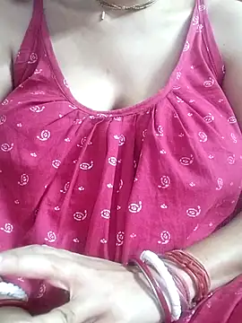 Snapshot of miss-Riy chatting on 02-17-25, 04:28 miss-Riy online show from 02-17-25, 04:28