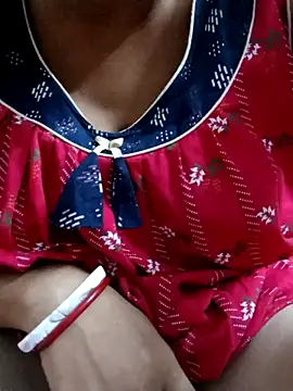 Snapshot of miss-Riy chatting on 10-05-25, 05:25 miss-Riy online show from 10-05-25, 05:25