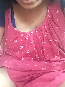 Snapshot of miss-Riy chatting on 03-05-25, 08:32 miss-Riy online show from 03-05-25, 08:32