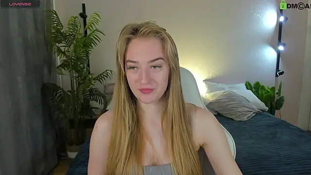 Snapshot of Stacy_River chatting on 05-23-26, 09:30 Stacy River online show from 05-23-26, 09:30