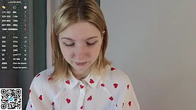 Snapshot of PeaceAtherton chatting on 02-10-25, 05:03 PeaceAtherton online show from 02-10-25, 05:03