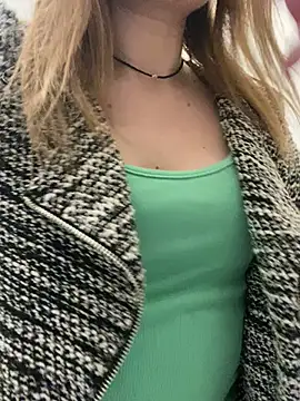 EvaRush online show from 03-23-25, 02:04