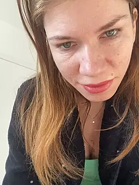 EvaRush online show from 02-10-25, 07:15