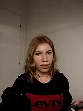 EvaRush online show from 11-25-25, 06:52