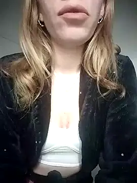 EvaRush online show from 10-05-25, 09:05