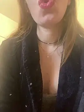 EvaRush online show from 02-28-25, 08:20