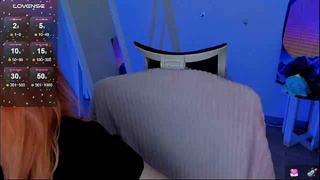 Fire Bestie online show from 11-28-25, 01:22