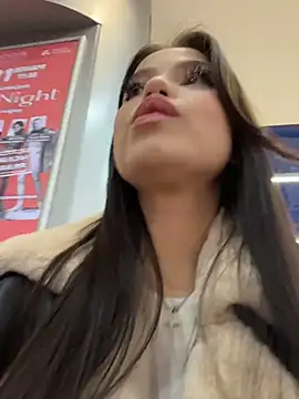 Chloe  Moon online show from 12-16-25, 03:05