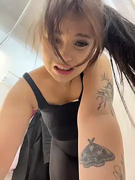 Chloe  Moon online show from 10-06-25, 03:57