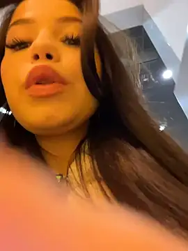 Chloe  Moon online show from 11-24-25, 01:11