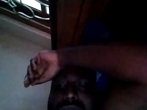 Snapshot of nikini1621 chatting on 10-28-25, 12:04 nikini1621 online show from 10-28-25, 12:04