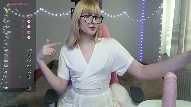 joy pretty online show from 12-20-24, 07:44