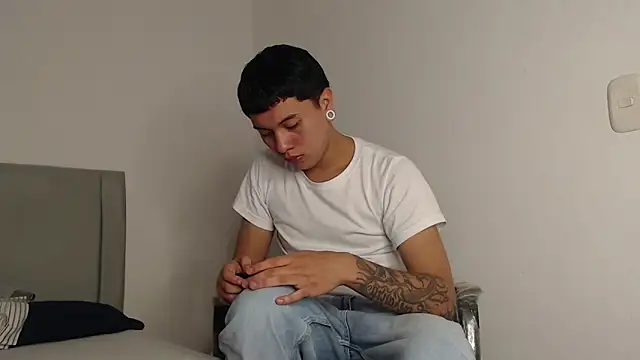 alex-lover online show from 04-09-26, 03:41