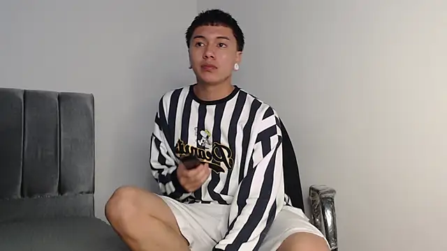 alex-lover online show from 10-11-25, 12:44