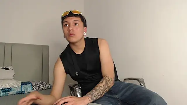 alex-lover online show from 02-15-26, 04:35