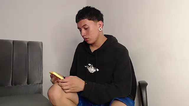 alex-lover online show from 09-18-25, 01:41