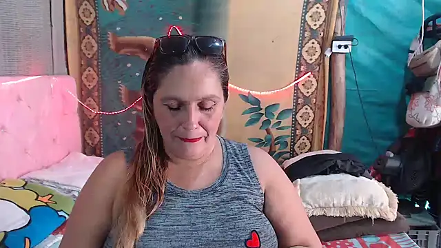 mom son dirty online show from 11-14-25, 01:59