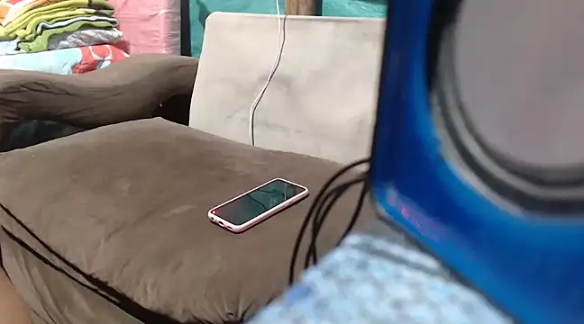Snapshot of mom_son_dirty chatting on 03-05-25, 12:38 mom son dirty online show from 03-05-25, 12:38