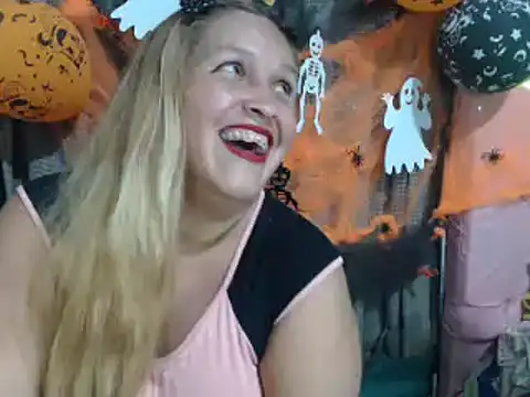 Snapshot of mom_son_dirty chatting on 10-19-25, 02:03 mom son dirty online show from 10-19-25, 02:03