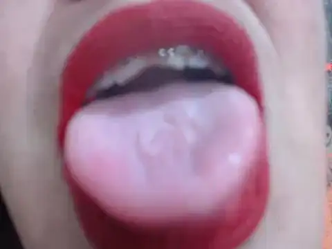 Snapshot of mom_son_dirty chatting on 10-17-25, 02:08 mom son dirty online show from 10-17-25, 02:08