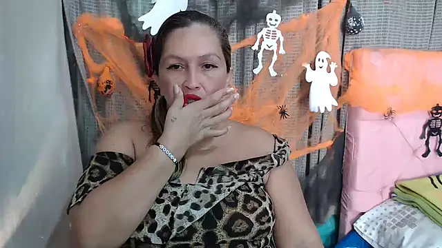 mom son dirty online show from 10-31-25, 02:24