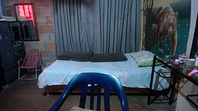 Snapshot of mom_son_dirty chatting on 06-12-26, 01:31 mom son dirty online show from 06-12-26, 01:31
