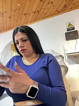 Snapshot of Milff_parkerrr chatting on 03-05-25, 05:50 Milff parkerrr online show from 03-05-25, 05:50