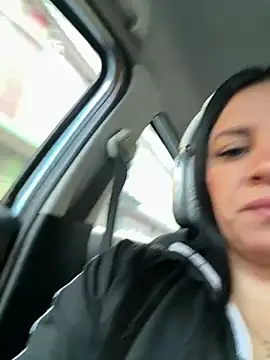 Snapshot of Milff_parkerrr chatting on 02-21-25, 11:55 Milff parkerrr online show from 02-21-25, 11:55