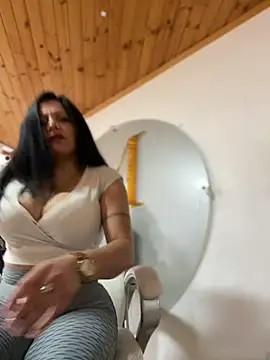 Snapshot of Milff_parkerrr chatting on 03-14-25, 05:46 Milff parkerrr online show from 03-14-25, 05:46