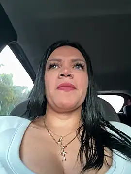 Snapshot of Milff_parkerrr chatting on 02-17-25, 11:23 Milff parkerrr online show from 02-17-25, 11:23