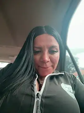 Snapshot of Milff_parkerrr chatting on 07-17-26, 07:33 Milff parkerrr online show from 07-17-26, 07:33