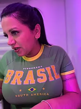 Snapshot of Milff_parkerrr chatting on 10-29-25, 12:09 Milff parkerrr online show from 10-29-25, 12:09