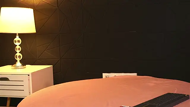 AlexissTexass online show from 10-28-25, 04:57