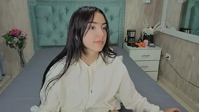 Marcelaa fox online show from 04-15-26, 08:53