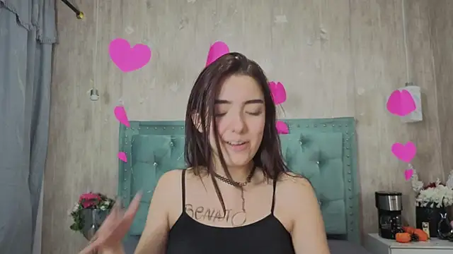 Snapshot of Marcelaa_fox chatting on 02-20-26, 06:59 Marcelaa fox online show from 02-20-26, 06:59