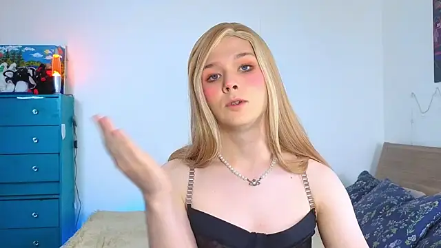  yourFoxy  online show from 09-29-25, 03:17