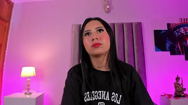 Isabella Flowers online show from 03-12-26, 05:13